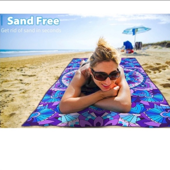 House of Clouds Palm Trees Sand Free
Microfiber Beach Towel New - Picture 13 of 13
